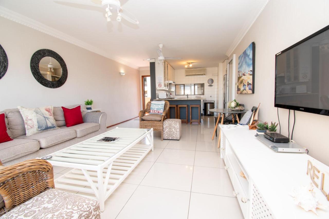 11 The Shades Umhlanga Rocks Apartment Durban Bagian luar foto