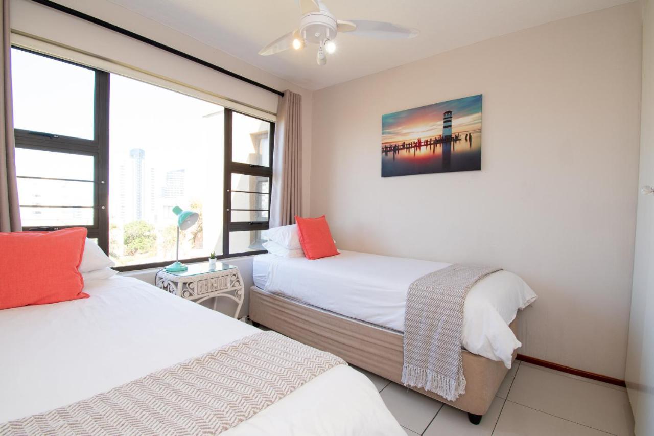 11 The Shades Umhlanga Rocks Apartment Durban Bagian luar foto