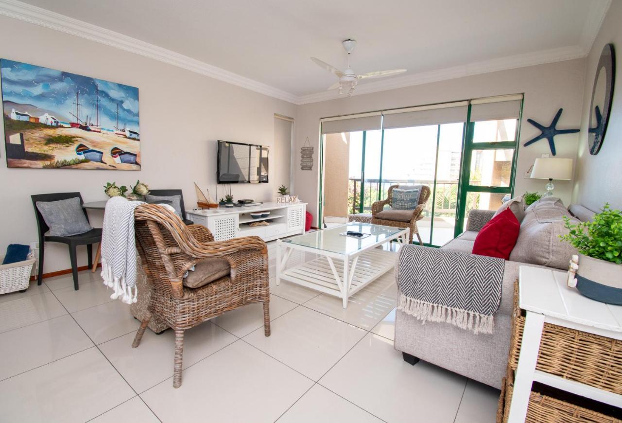11 The Shades Umhlanga Rocks Apartment Durban Bagian luar foto
