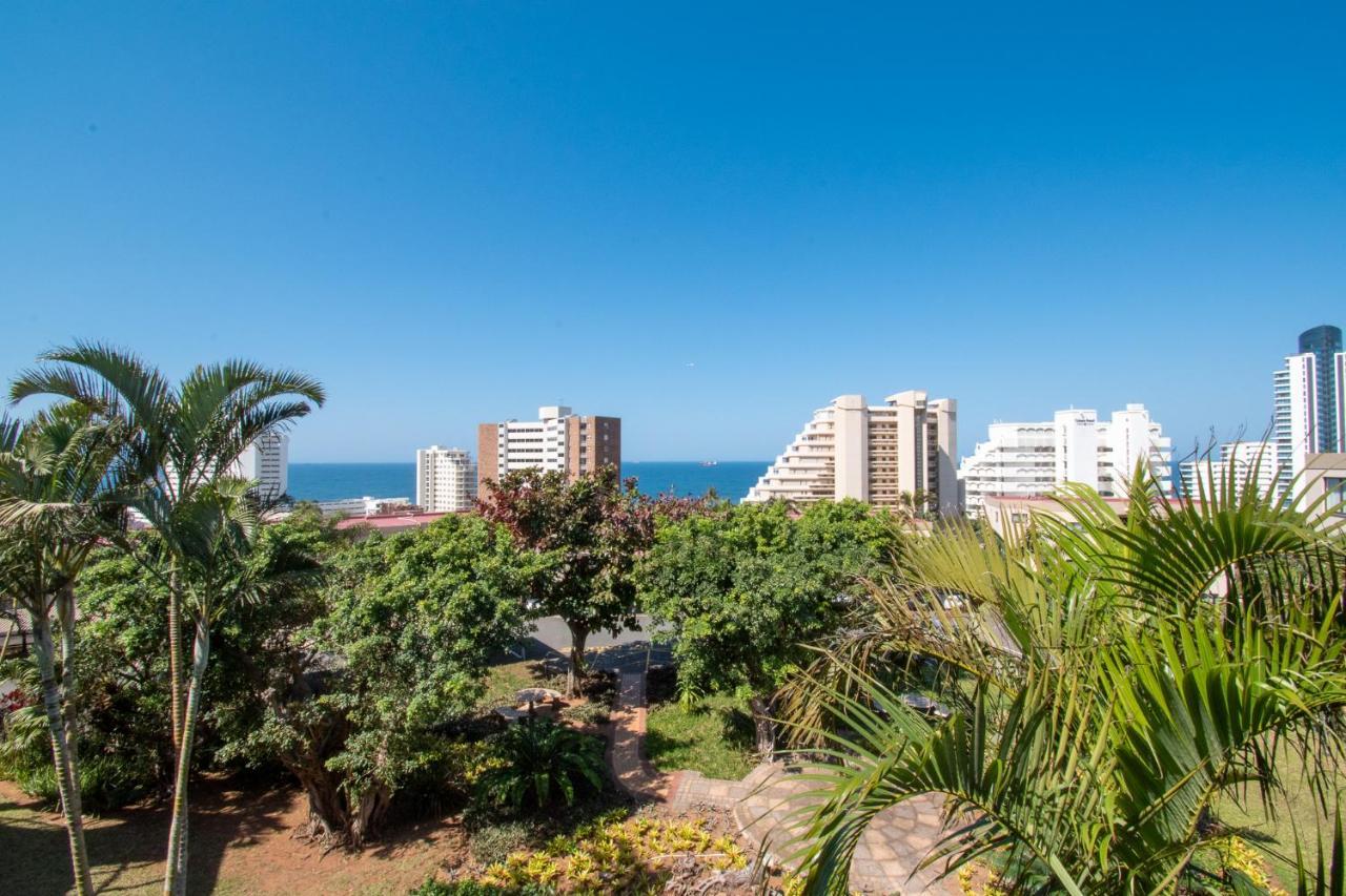 11 The Shades Umhlanga Rocks Apartment Durban Bagian luar foto